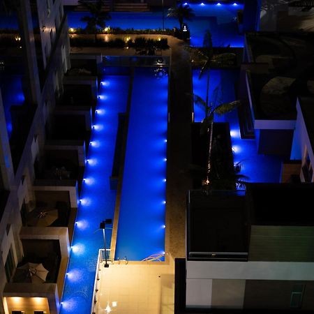Jade Hotel Brasilia Candangolandia Экстерьер фото The pool at the W Hotel in Miami Beach