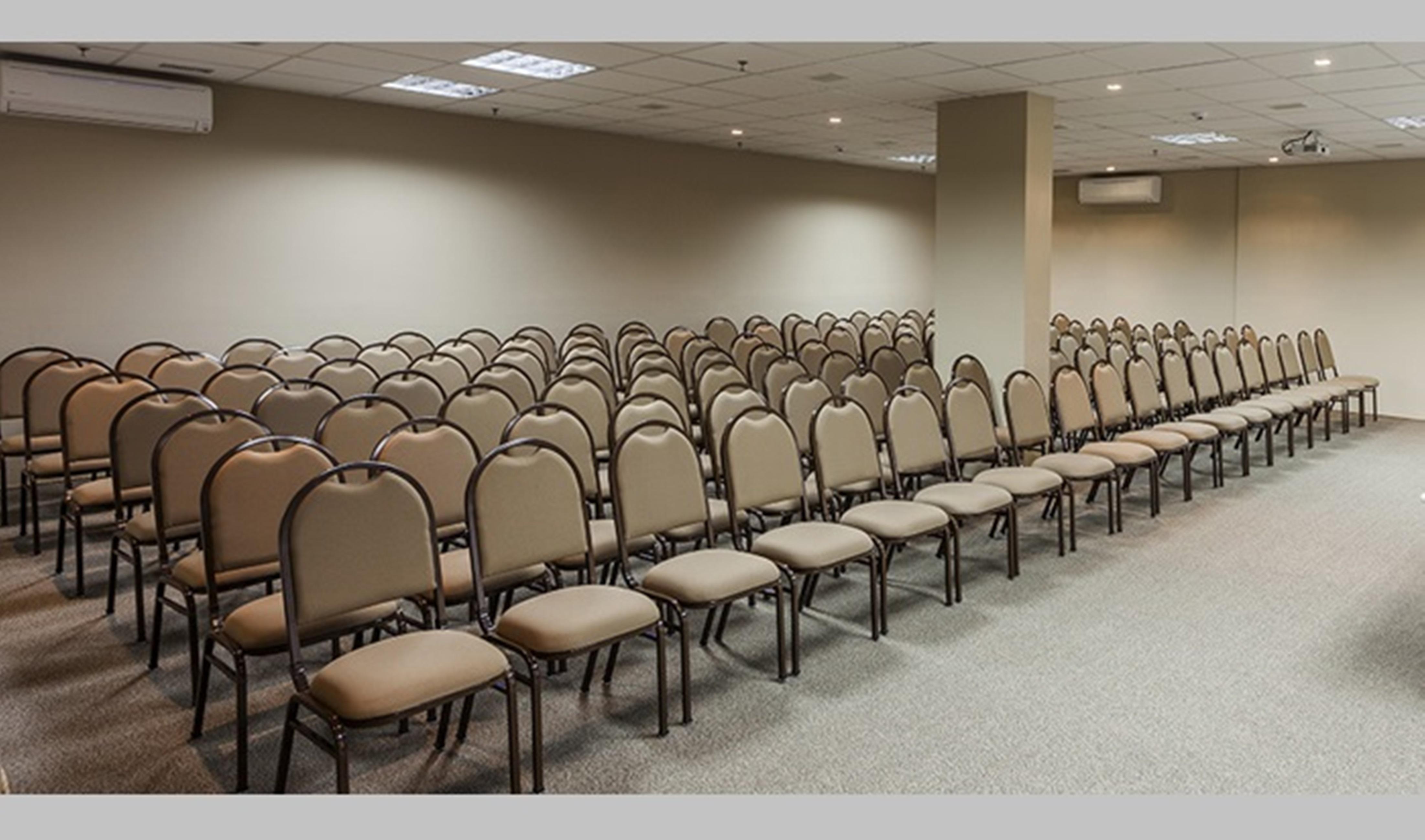 Jade Hotel Brasilia Candangolandia Экстерьер фото Banquet chairs