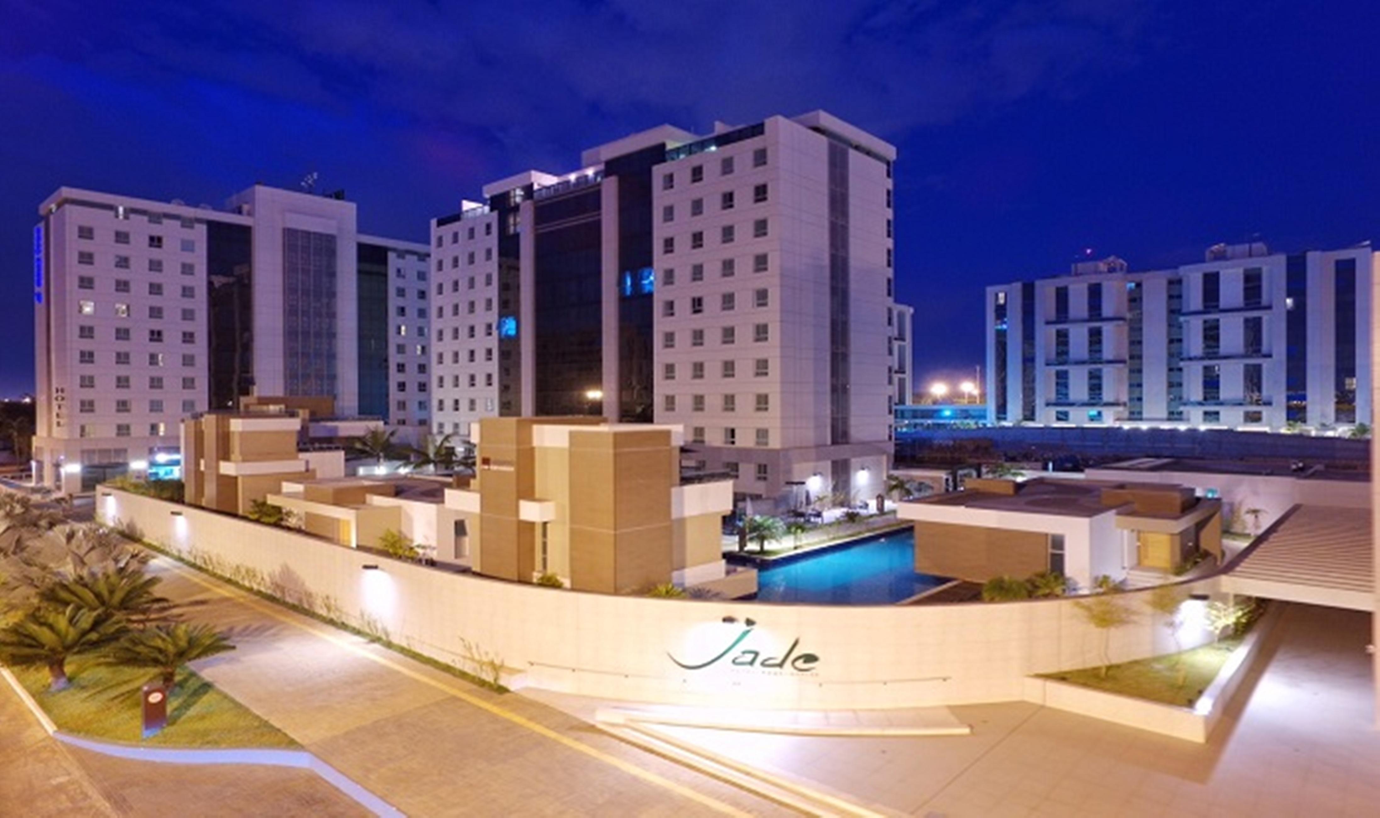 Jade Hotel Бразилиа Экстерьер фото Residential complex in the city