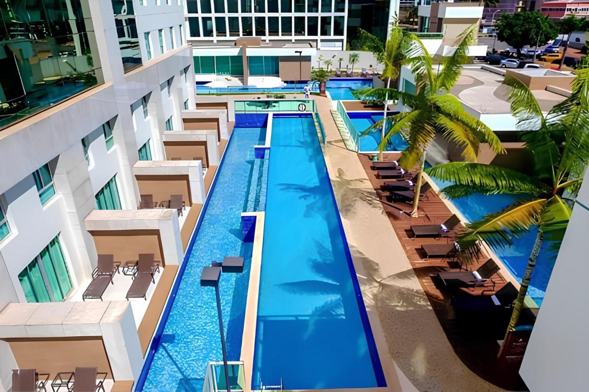 Jade Hotel Brasilia Candangolandia Экстерьер фото The swimming pool at the hotel